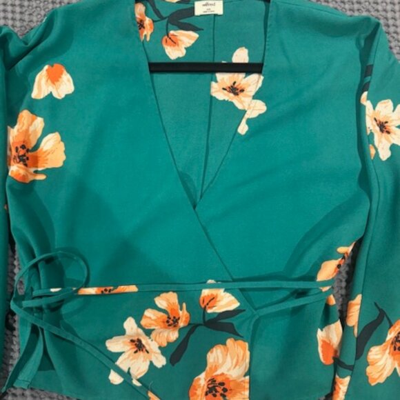 Aritzia Wilfred Lilia Blouse Green - XXS - Picture 3 of 10